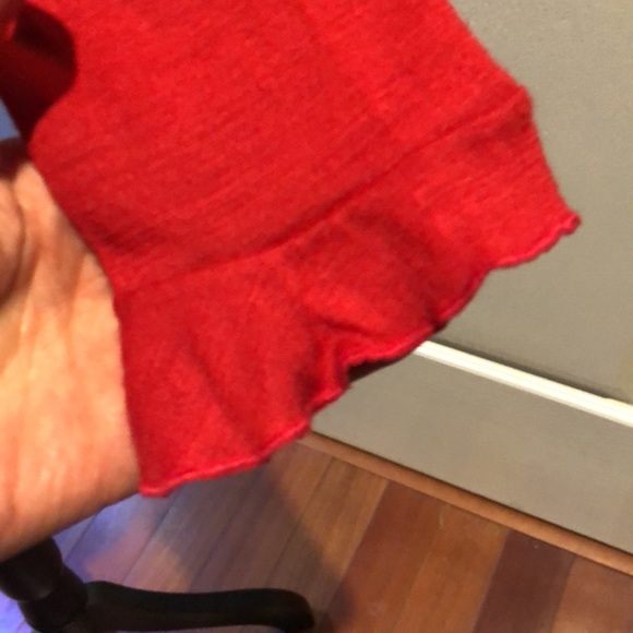 Free people size large lightweight long sleeved V neck sweater/top - Picture 5 of 8